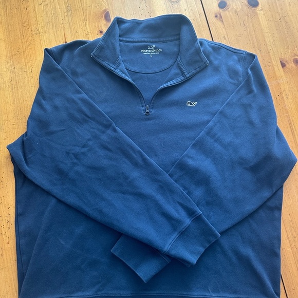 Vineyard Vines Gray Zip Up Sweater with Whale Logo quarter zip - Picture 1 of 4